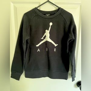 Boy Jordan M crew neck shirts
